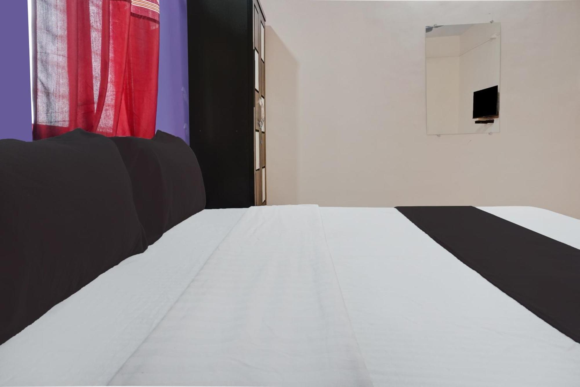 Hotel O Sky 7 Lodge Pimpalwandi Екстер'єр фото