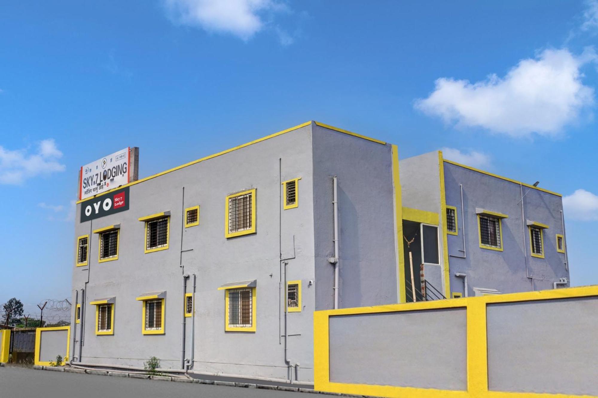 Hotel O Sky 7 Lodge Pimpalwandi Екстер'єр фото