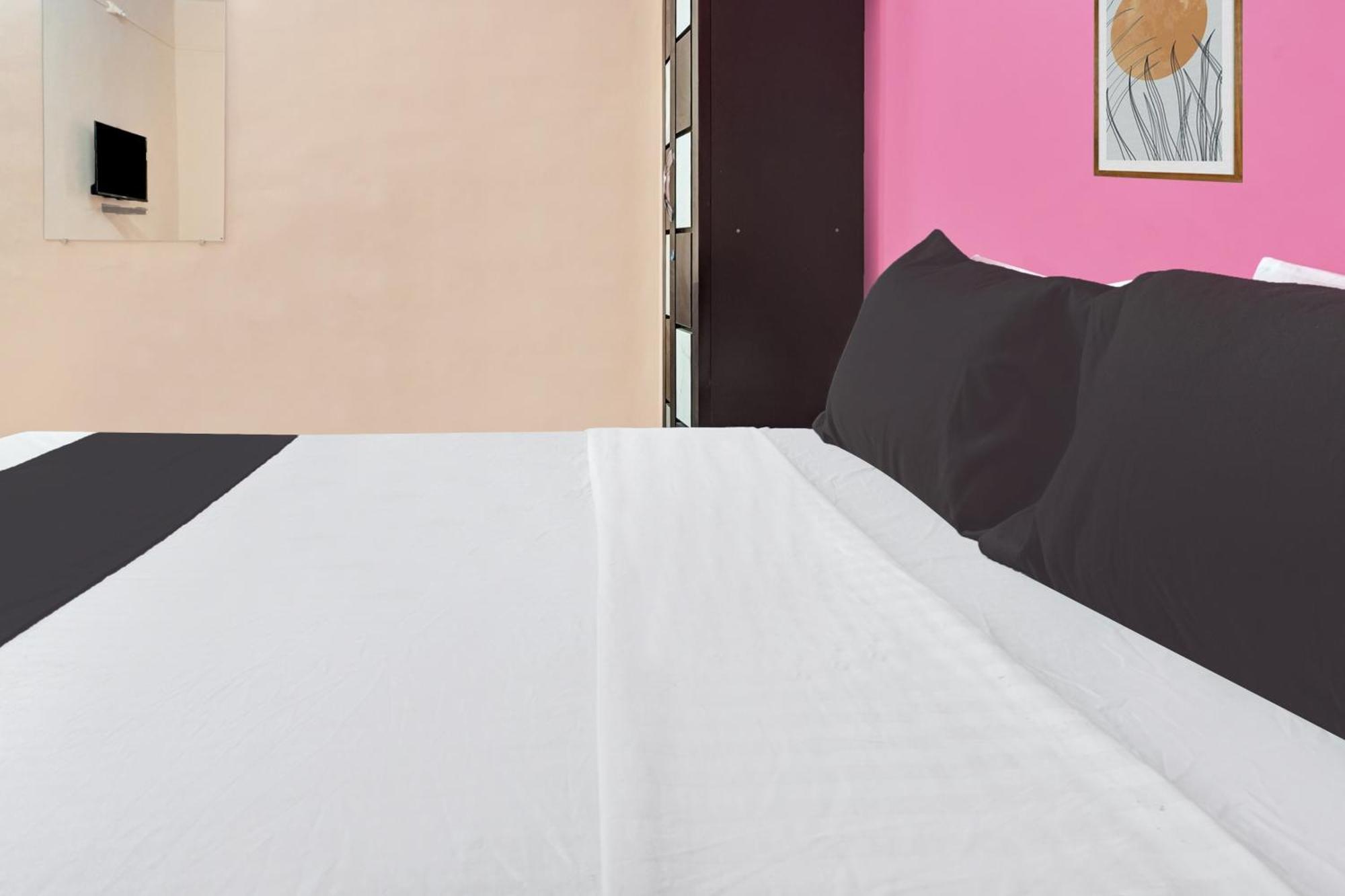 Hotel O Sky 7 Lodge Pimpalwandi Екстер'єр фото